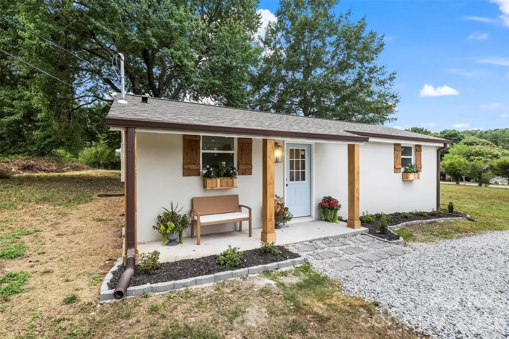 655 Lakeview Road Salisbury NC 28147