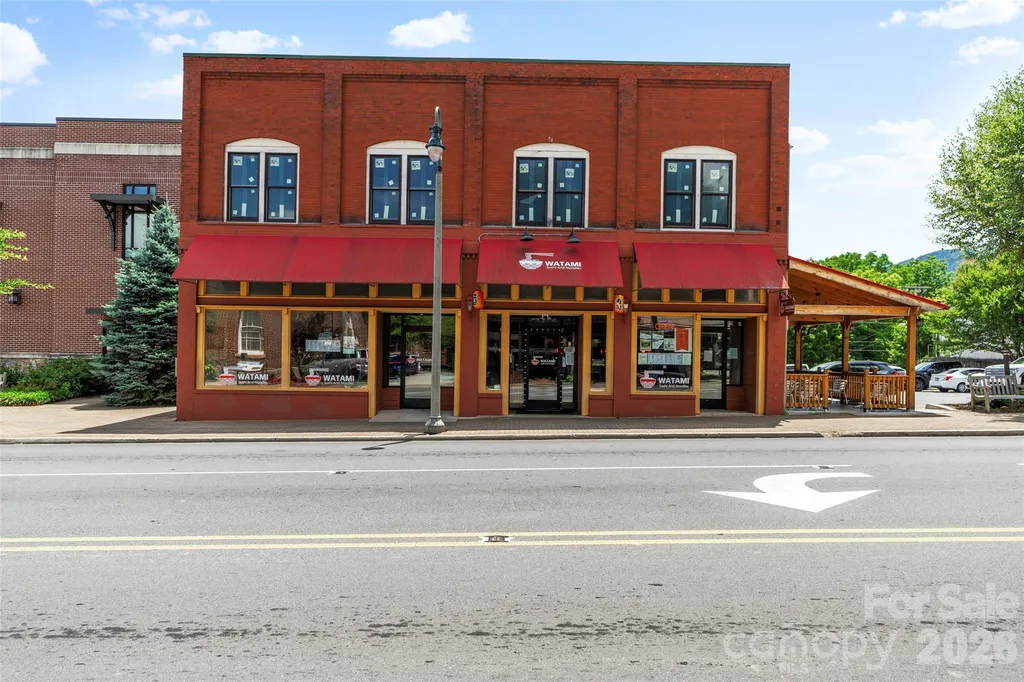 62 Robin Lane Waynesville NC 28786