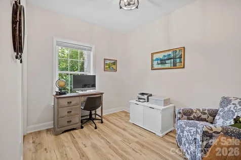 62 Robin Lane Waynesville NC 28786