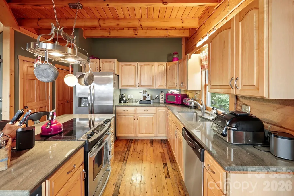 1411 Wolf Pen Road Old Fort NC 28762