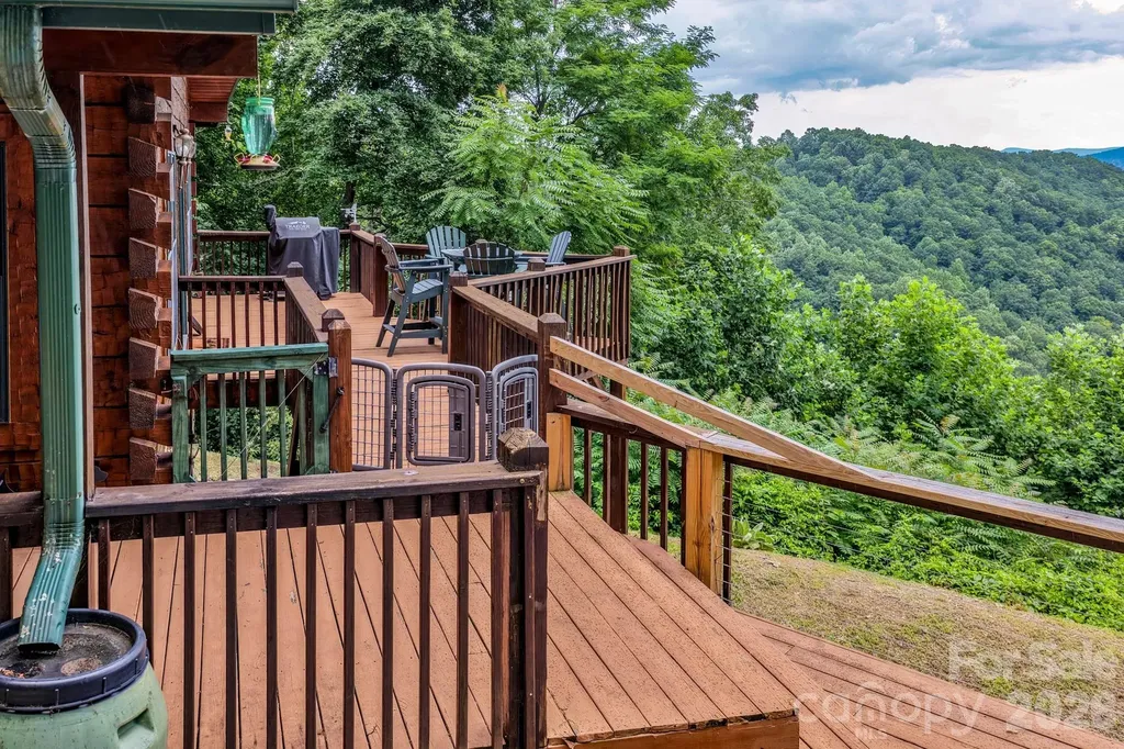 1411 Wolf Pen Road Old Fort NC 28762