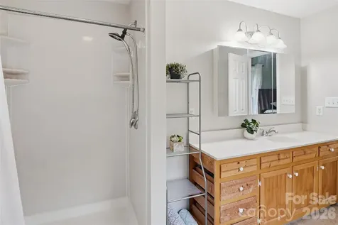 124 Stillmeadow Lane Troutman NC 28166