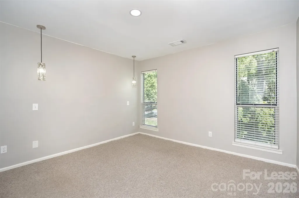 2516 Cranbrook Lane Charlotte NC 28207