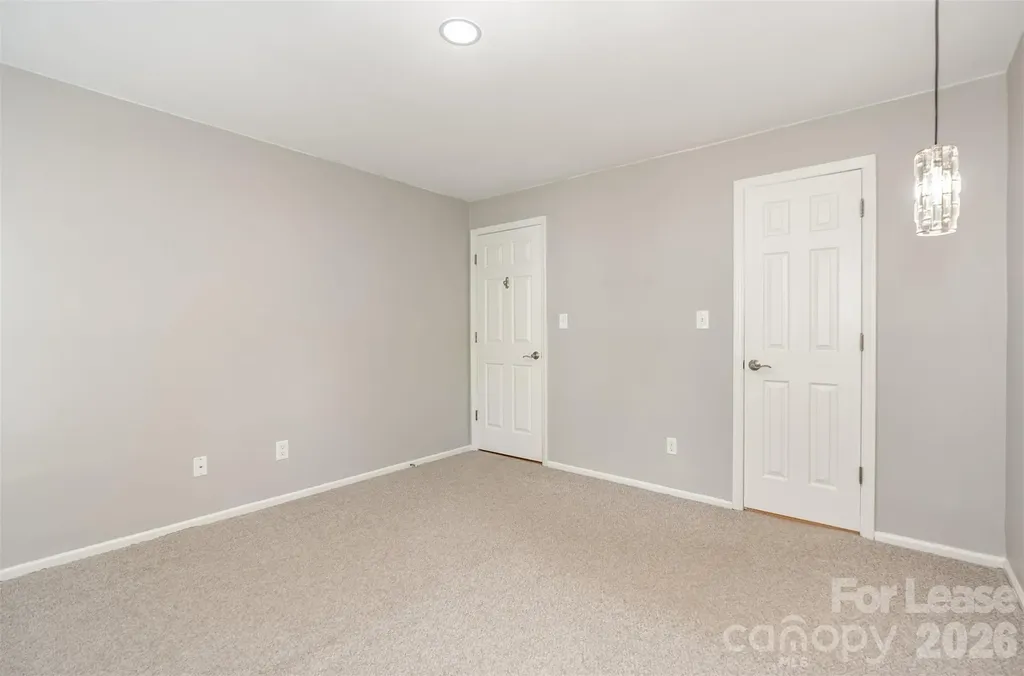 2516 Cranbrook Lane Charlotte NC 28207