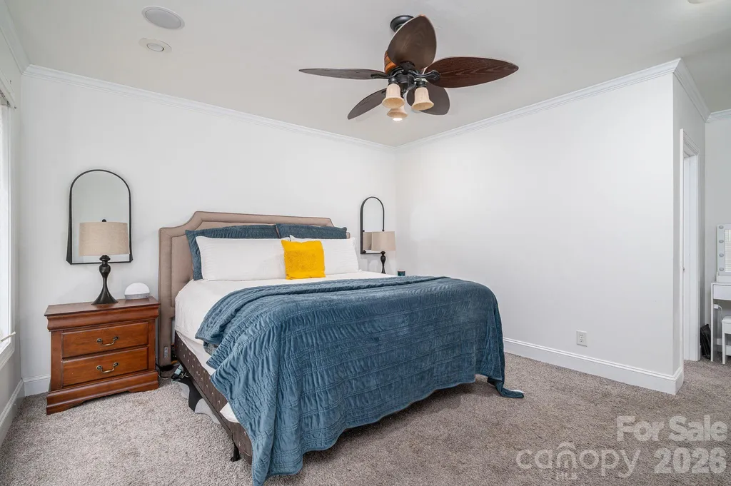 2206 Hillside Drive Dallas NC 28034