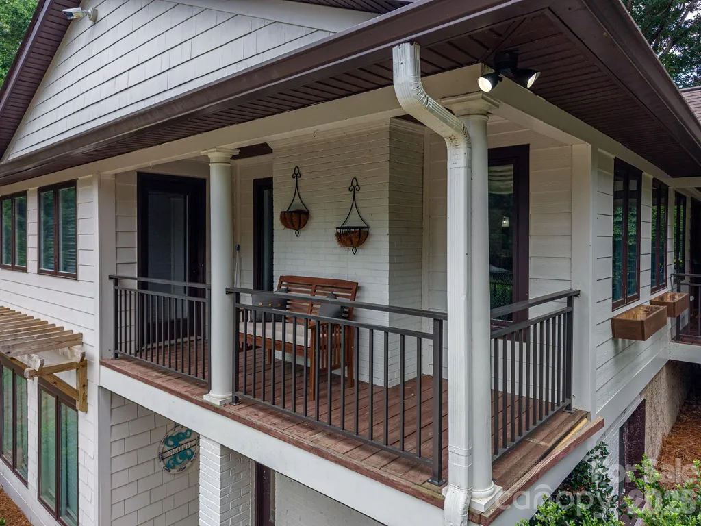 2206 Hillside Drive Dallas NC 28034
