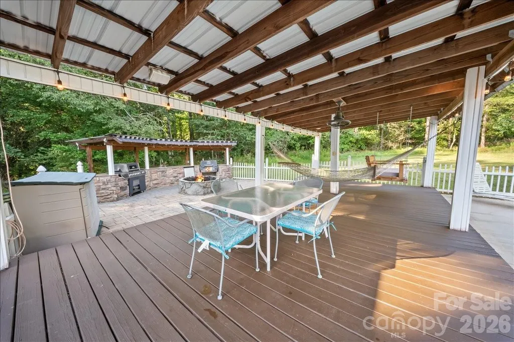 4690 Celia Creek Road Lenoir NC 28645
