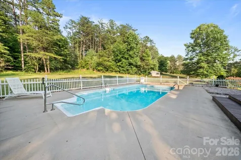 4690 Celia Creek Road Lenoir NC 28645