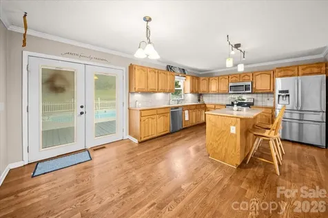 4690 Celia Creek Road Lenoir NC 28645
