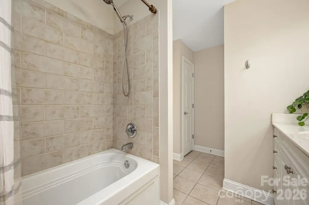 300 W 5th Street Charlotte NC 28202