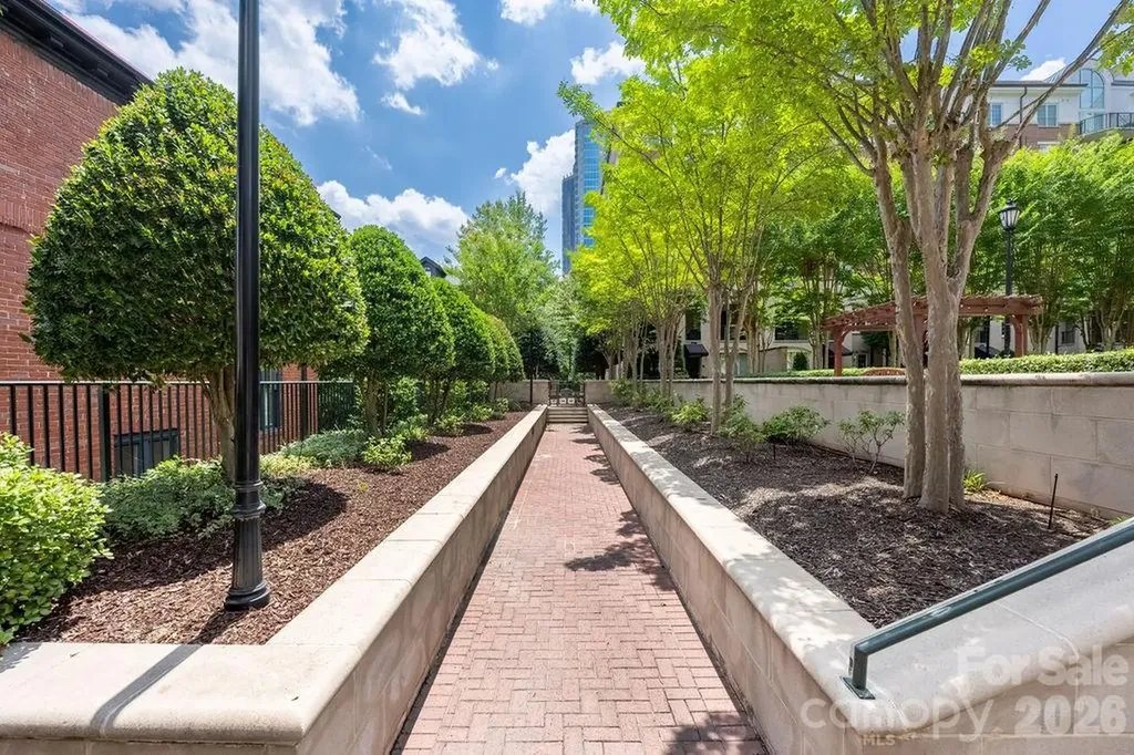 300 W 5th Street Charlotte NC 28202