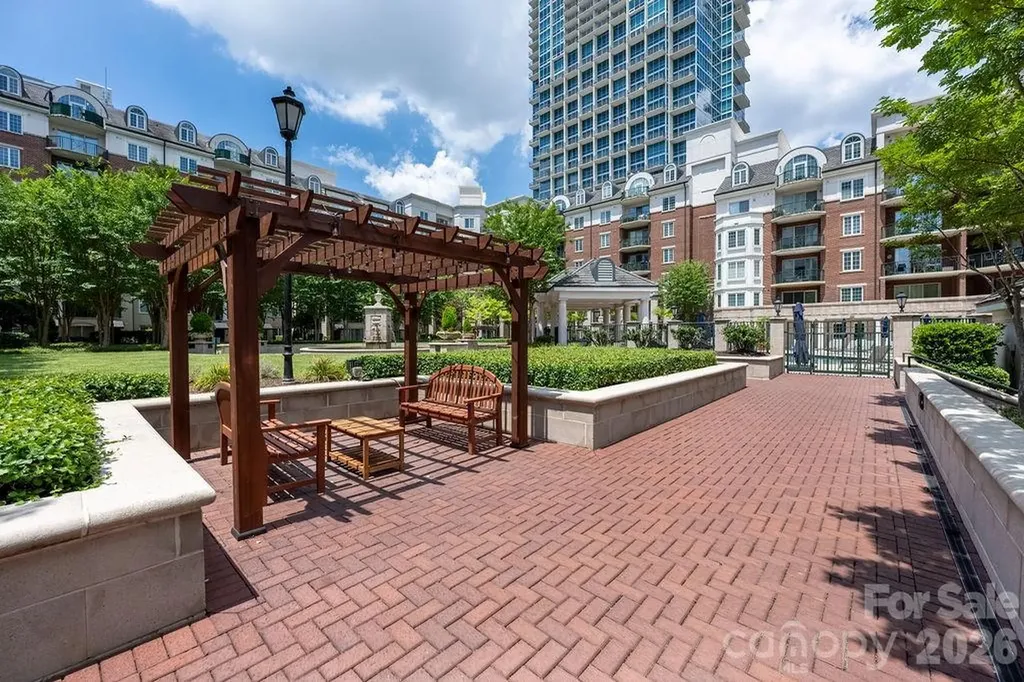 300 W 5th Street Charlotte NC 28202