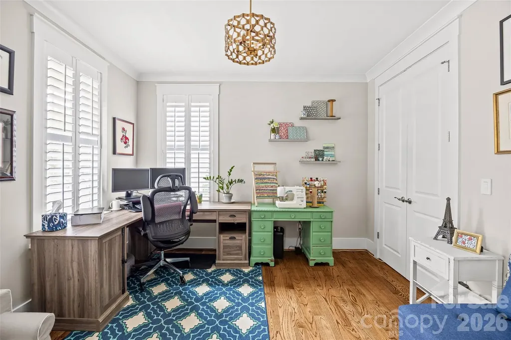 1923 Hamorton Place Charlotte NC 28205