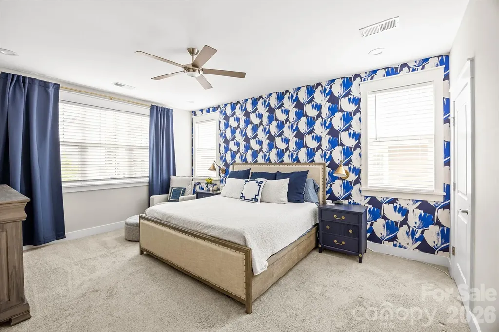 1923 Hamorton Place Charlotte NC 28205