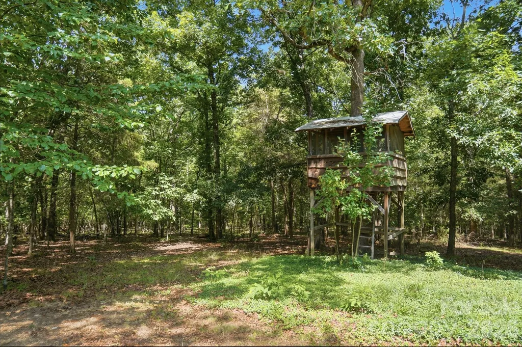 11300 Nc Hwy 73 Highway E Mount Pleasant NC 28124