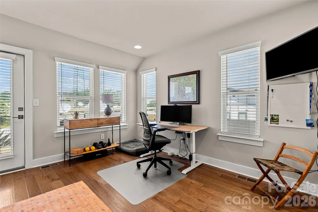2103 Isom Street Charlotte NC 28208