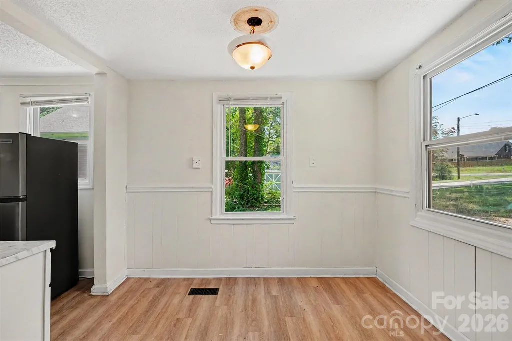 8232 Starnes Randall Road Charlotte NC 28215