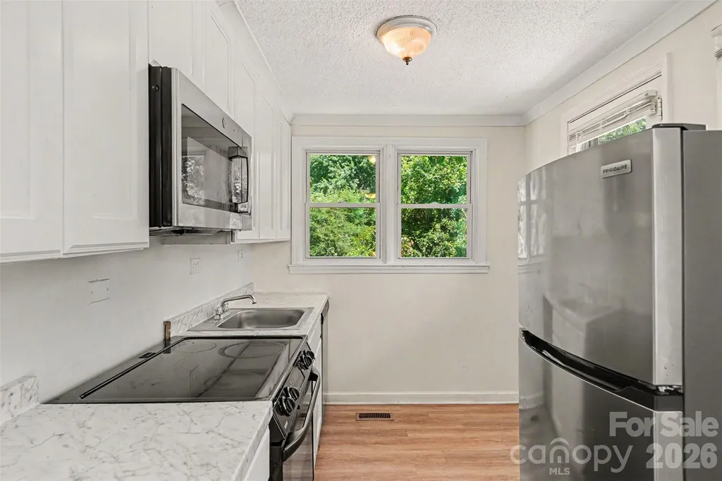 8232 Starnes Randall Road Charlotte NC 28215