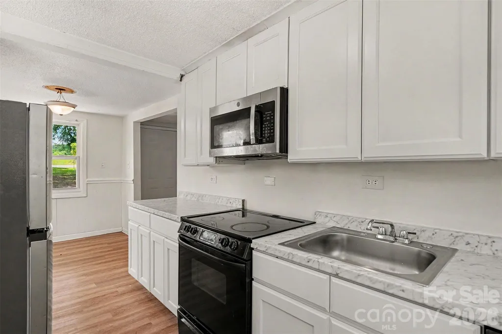 8232 Starnes Randall Road Charlotte NC 28215