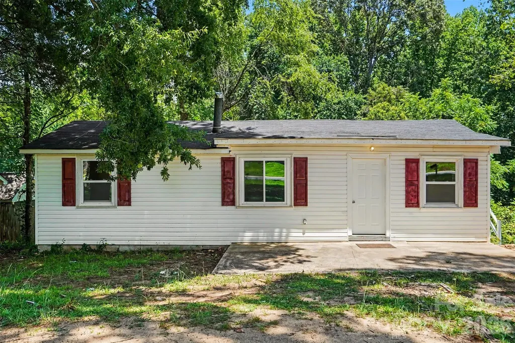 8232 Starnes Randall Road Charlotte NC 28215