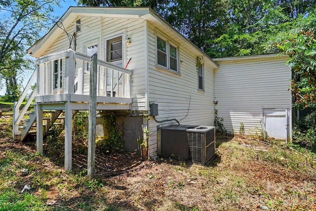 8232 Starnes Randall Road Charlotte NC 28215