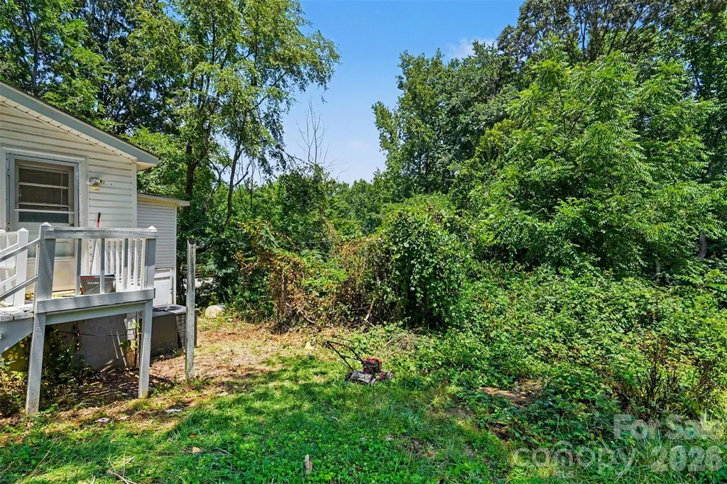 8232 Starnes Randall Road Charlotte NC 28215
