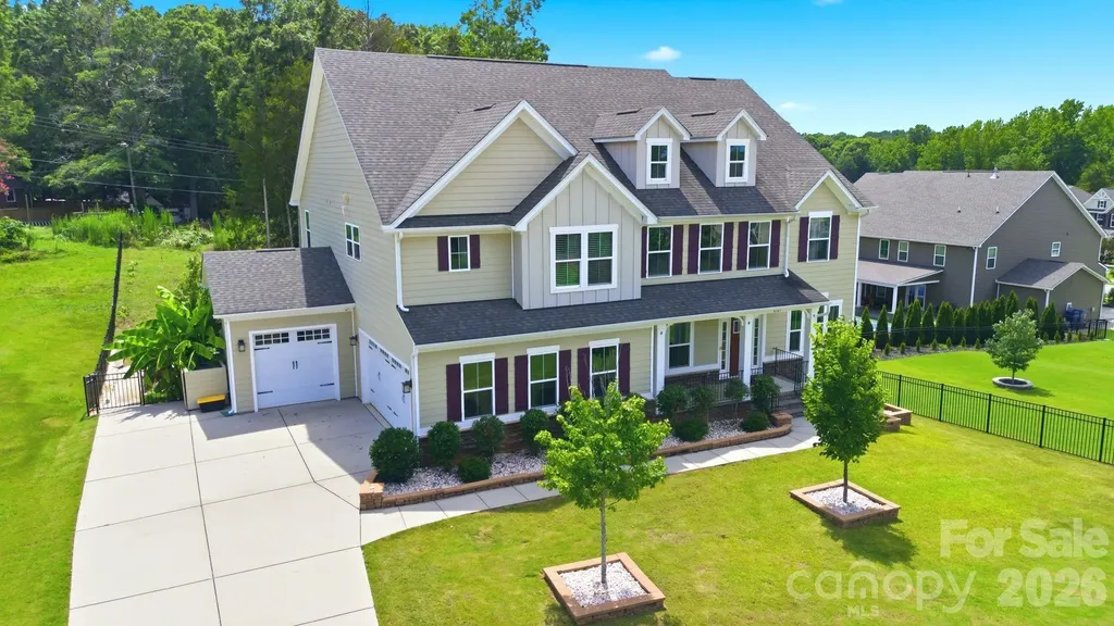 4383 Deerpark Court Harrisburg NC 28075