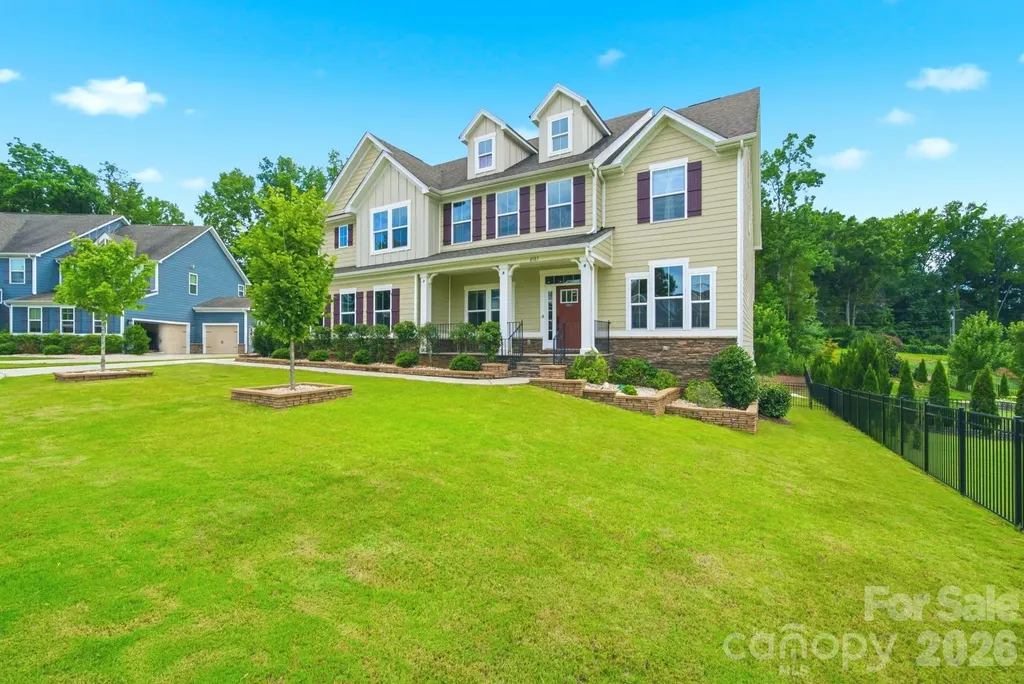 4383 Deerpark Court Harrisburg NC 28075