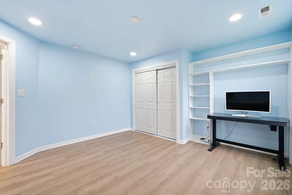 4383 Deerpark Court Harrisburg NC 28075
