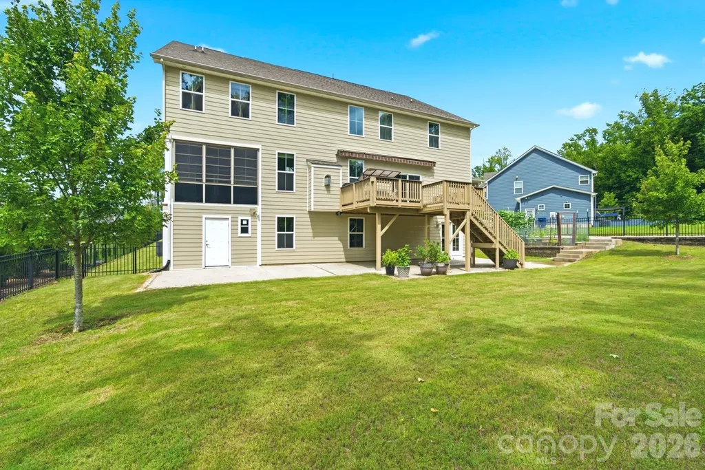 4383 Deerpark Court Harrisburg NC 28075