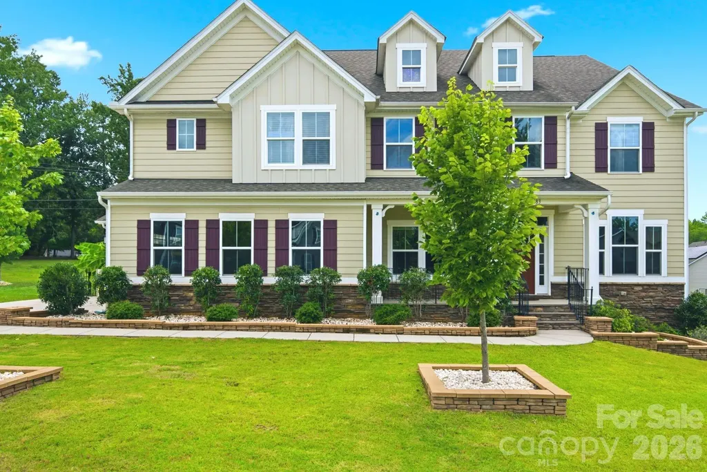 4383 Deerpark Court Harrisburg NC 28075