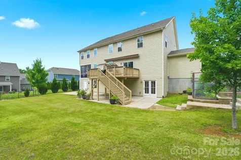 4383 Deerpark Court Harrisburg NC 28075