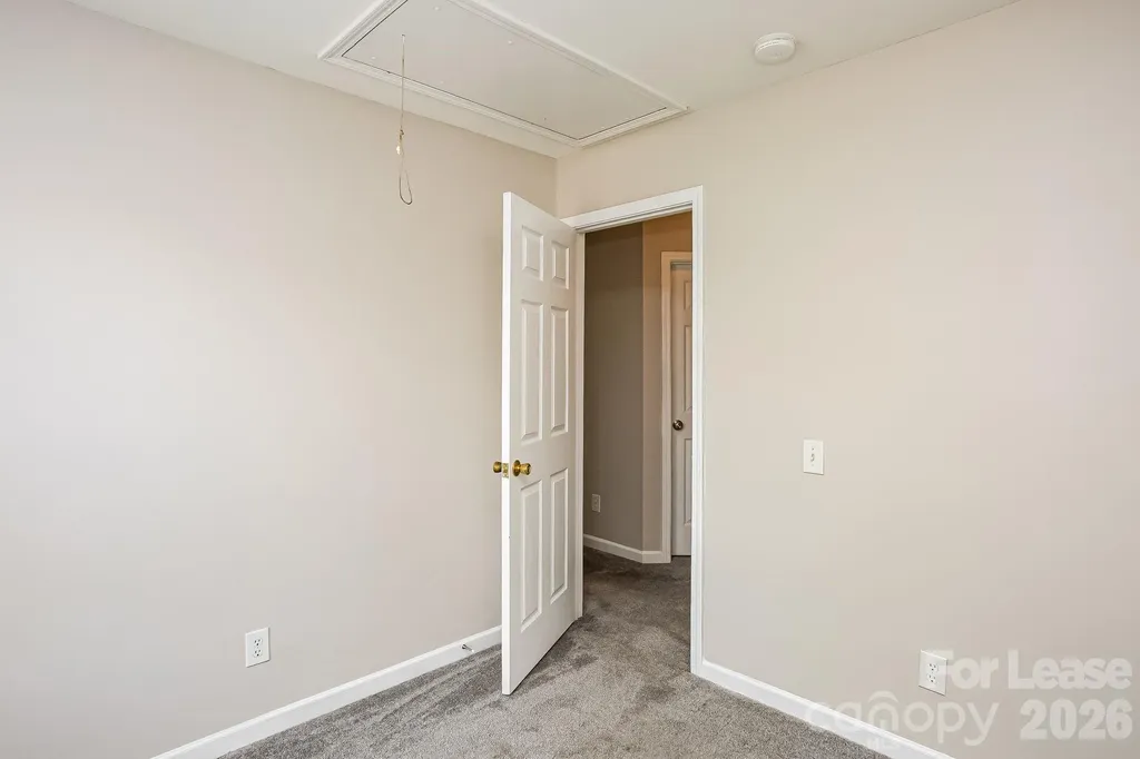 1418 Peach Park Lane Charlotte NC 28216