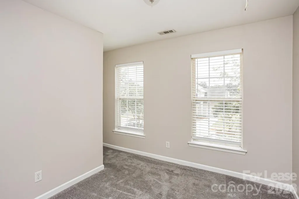 1418 Peach Park Lane Charlotte NC 28216