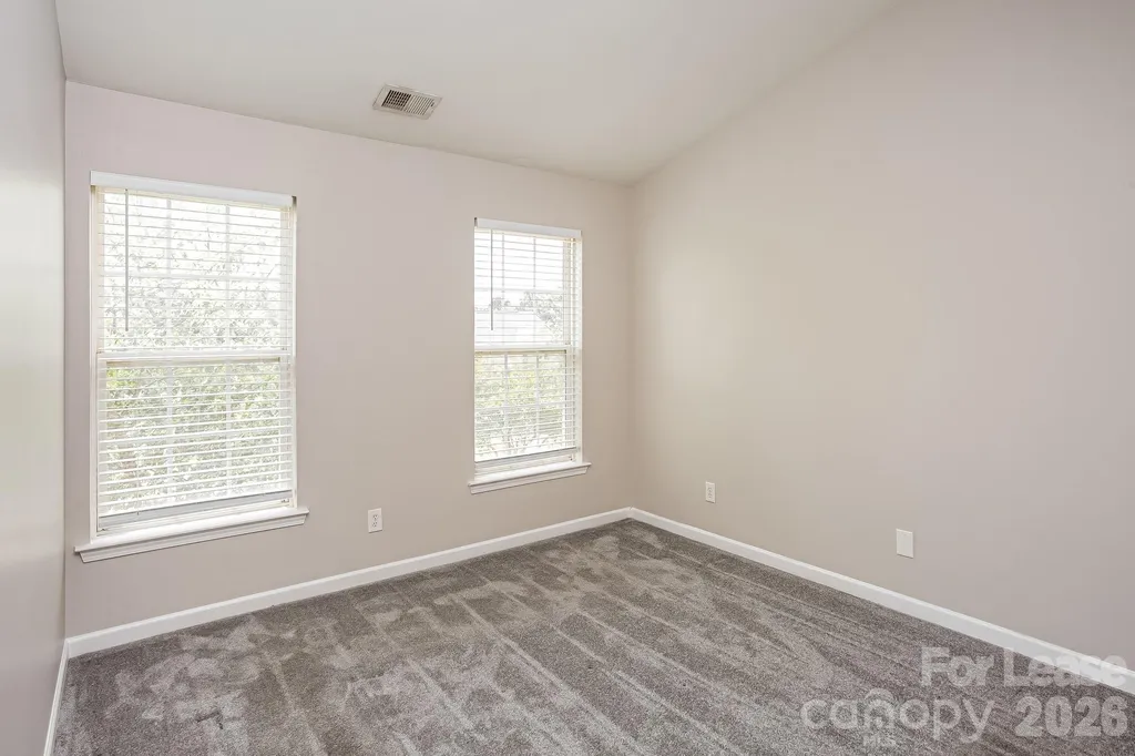 1418 Peach Park Lane Charlotte NC 28216