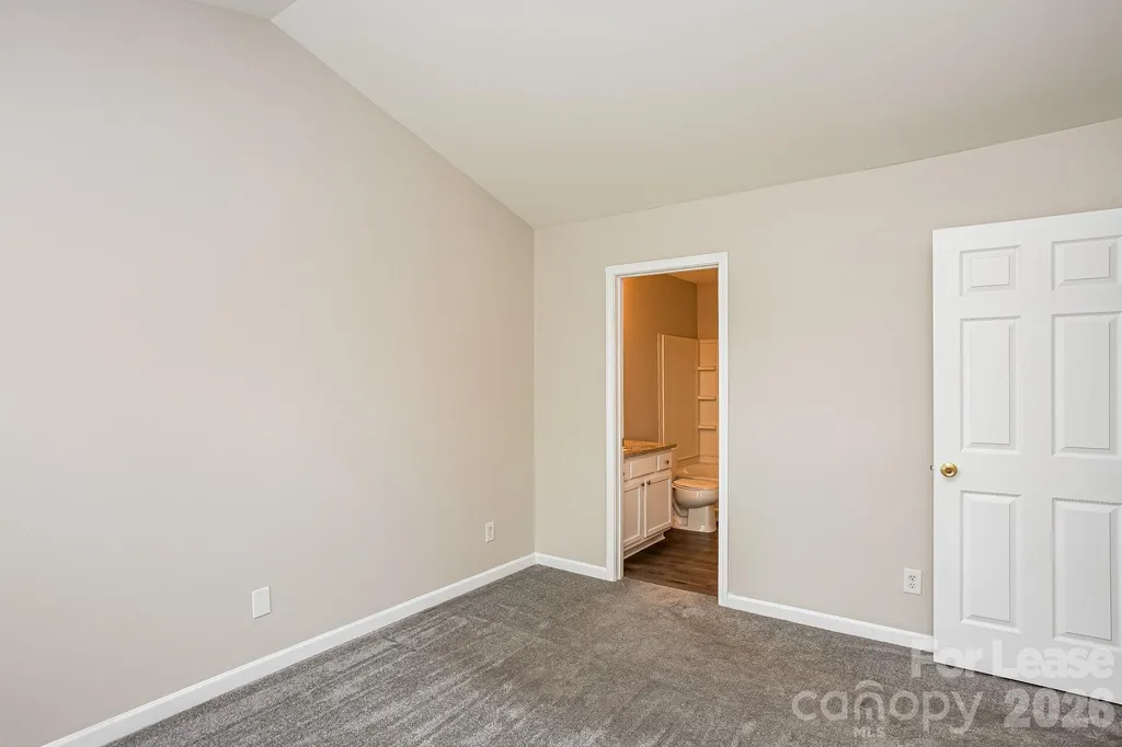1418 Peach Park Lane Charlotte NC 28216