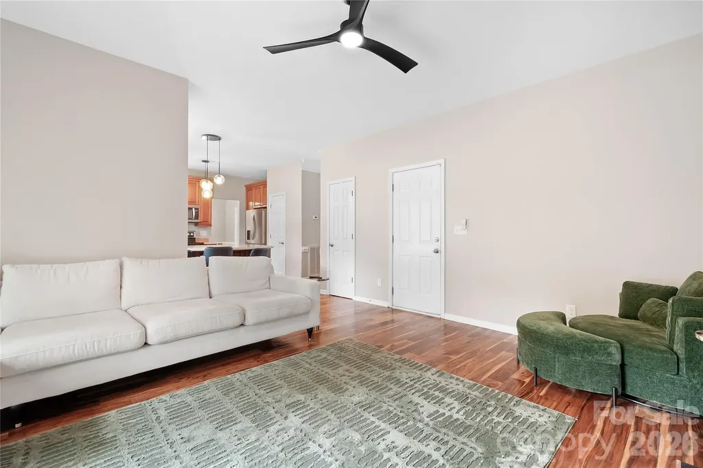 9407 Willow Tree Lane Charlotte NC 28277