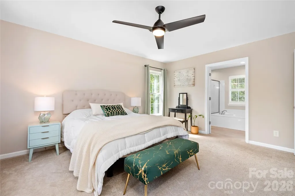 9407 Willow Tree Lane Charlotte NC 28277