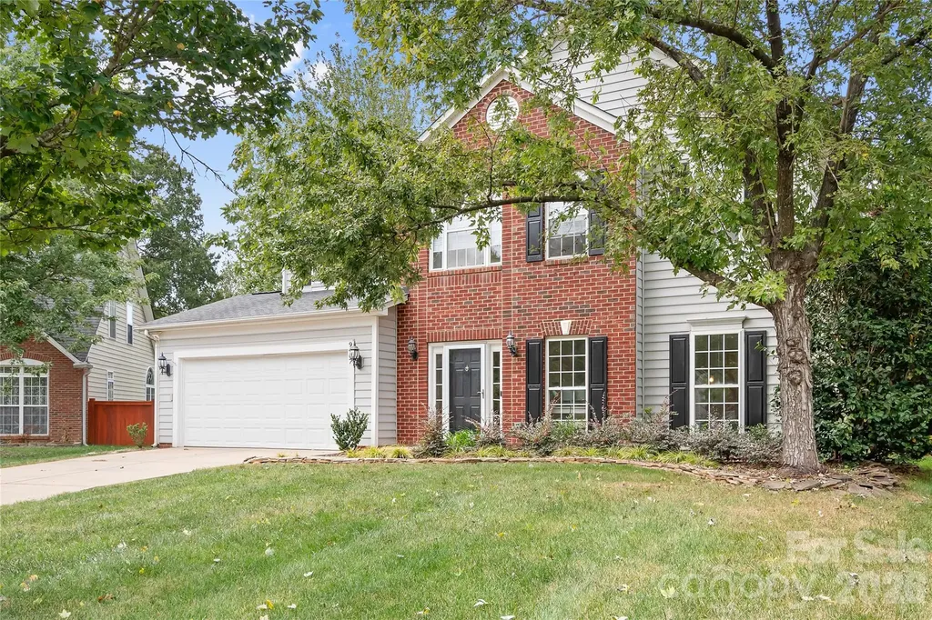 9407 Willow Tree Lane Charlotte NC 28277