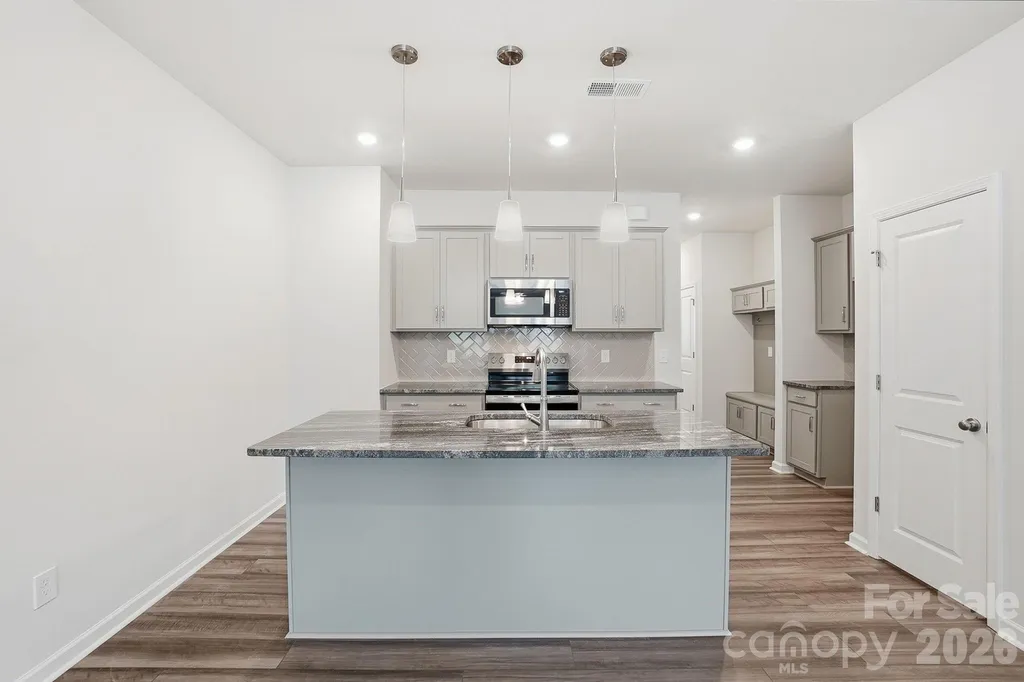 5835 Tuckaseegee Road Charlotte NC 28208