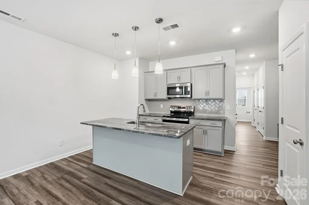 5835 Tuckaseegee Road Charlotte NC 28208