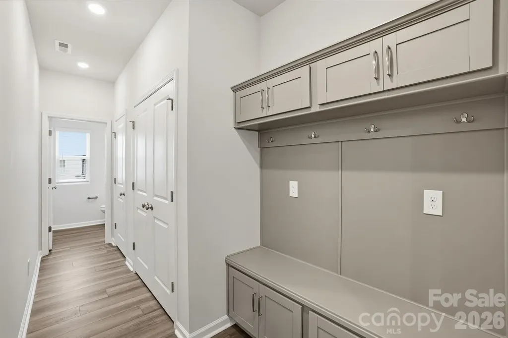 5835 Tuckaseegee Road Charlotte NC 28208