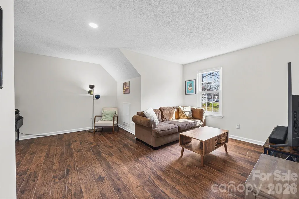 6104 Sunbridge Court Charlotte NC 28269