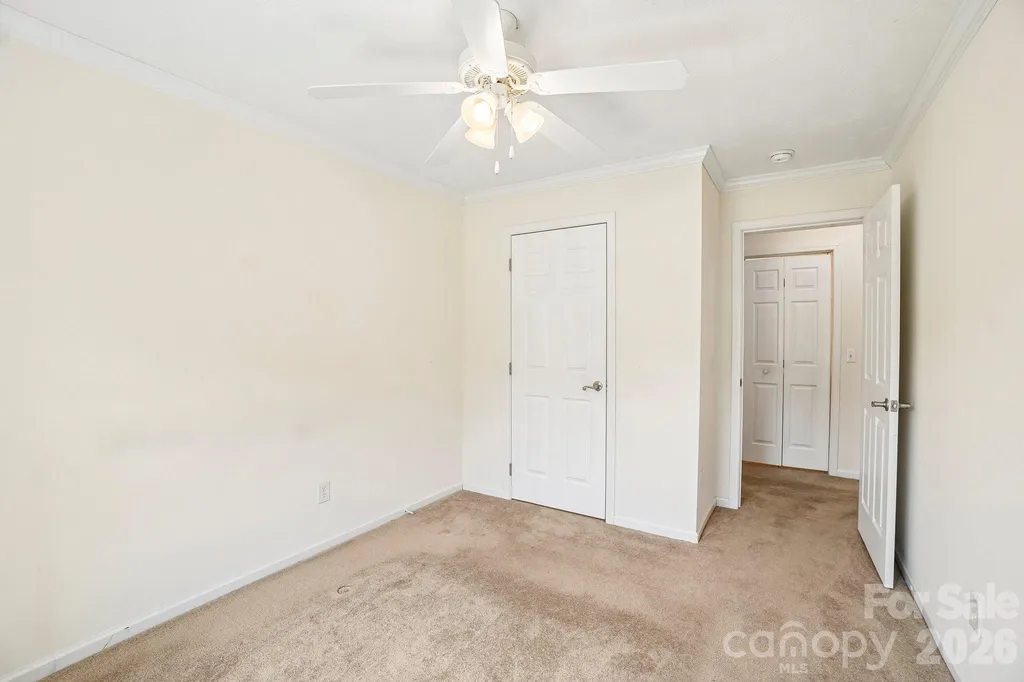 119 E Meadow Lane Horse Shoe NC 28742