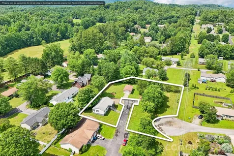 119 E Meadow Lane Horse Shoe NC 28742