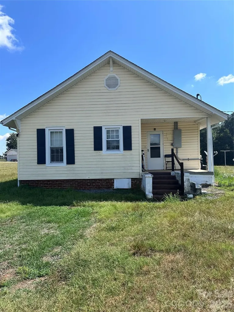 3190 Warlicks Church Road Connelly Springs NC 28612