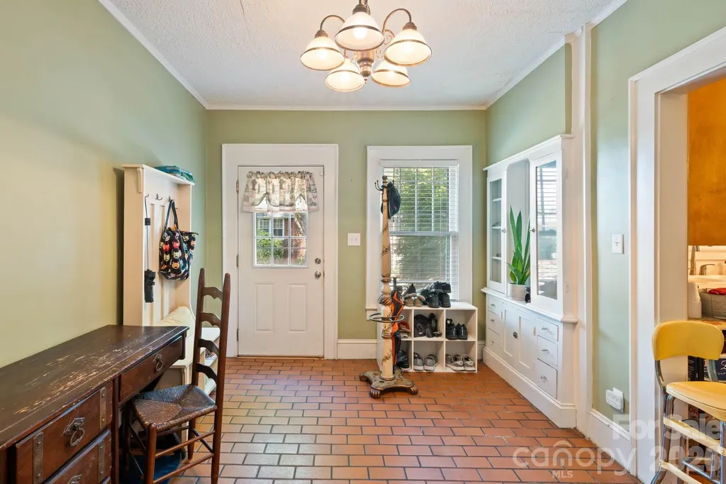 313 E Main Street Morganton NC 28655