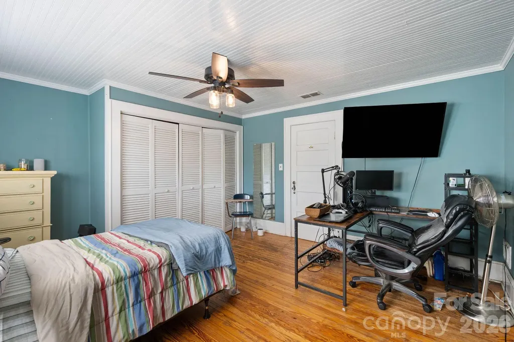 313 E Main Street Morganton NC 28655
