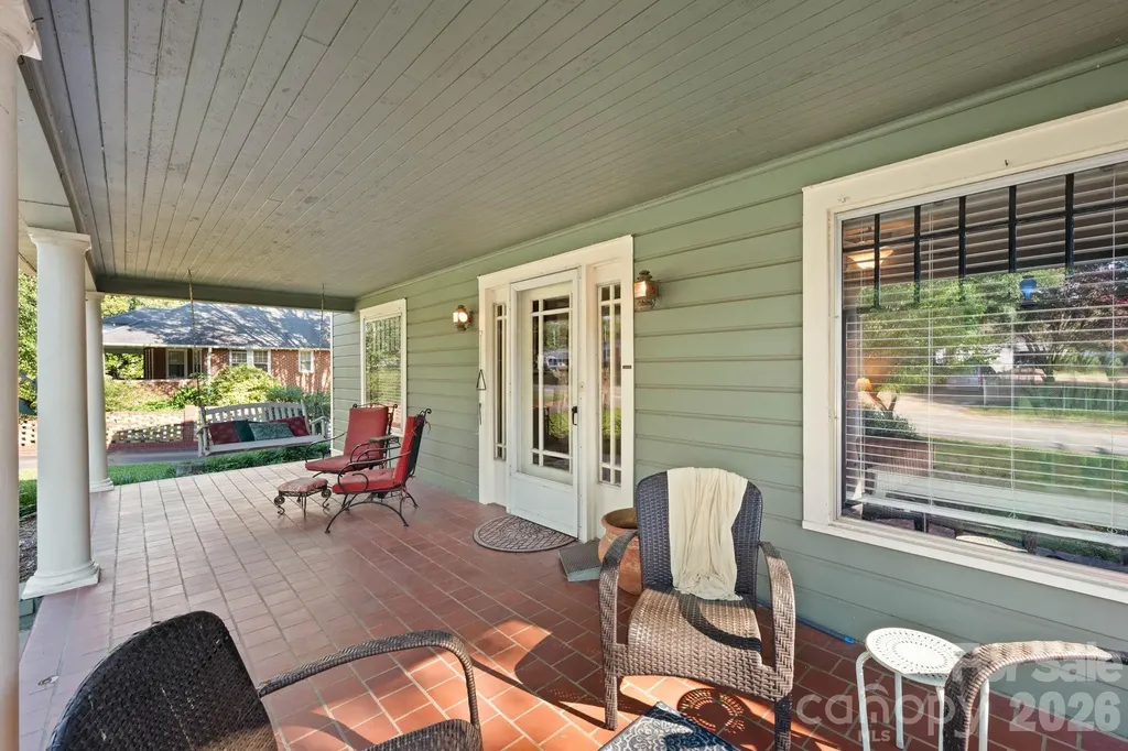 313 E Main Street Morganton NC 28655
