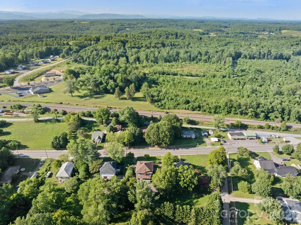 313 E Main Street Morganton NC 28655